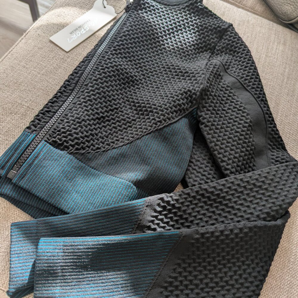 Cropped Track Jacket - Picture 3 of 7
